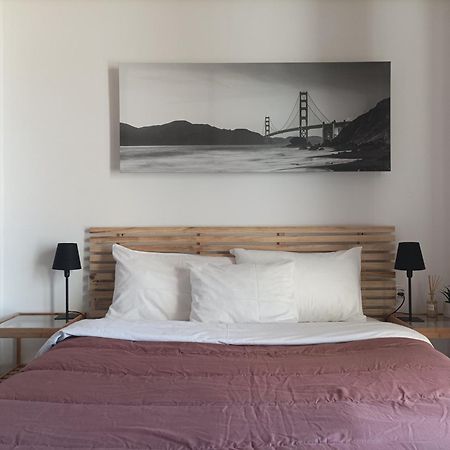 Myron's Apartment Атина Екстериор снимка
