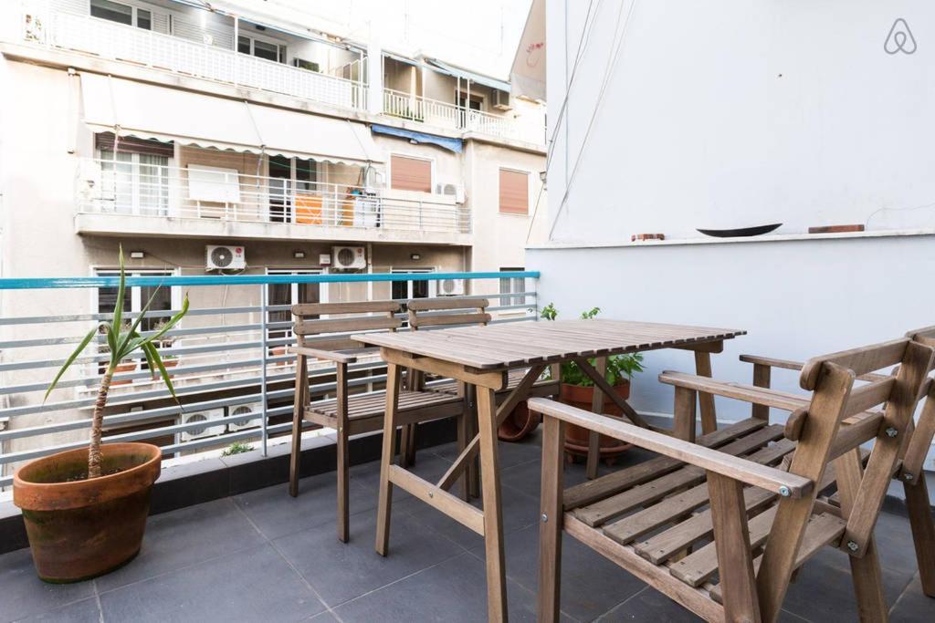 Myron's Apartment Атина Екстериор снимка