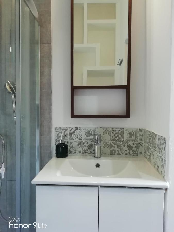 Myron's Apartment Атина Екстериор снимка