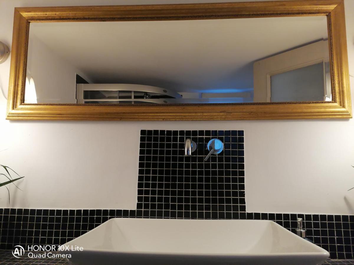 Myron's Apartment Атина Екстериор снимка