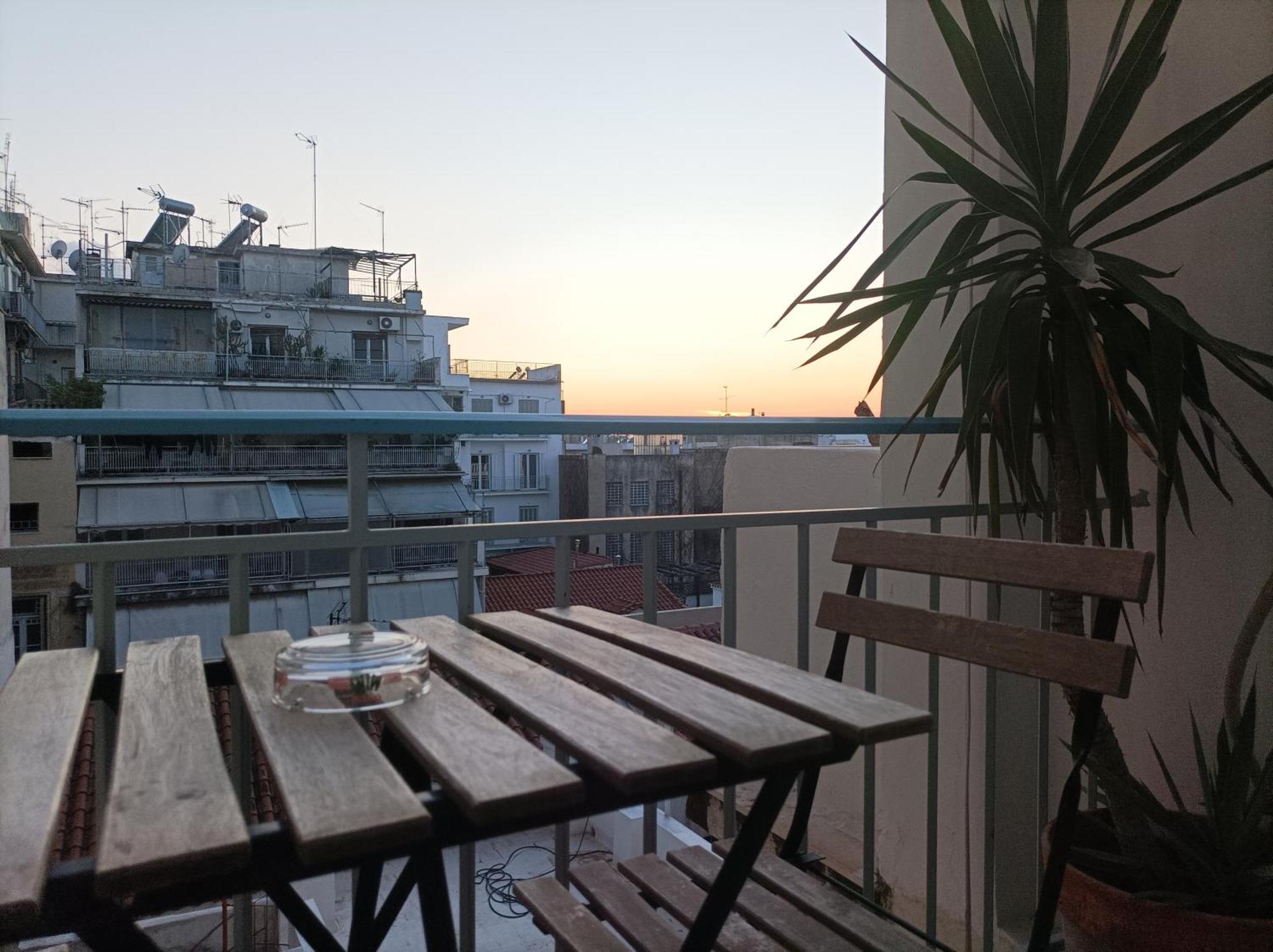 Myron's Apartment Атина Екстериор снимка