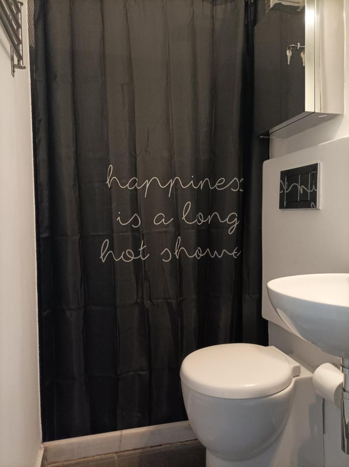 Myron's Apartment Атина Екстериор снимка