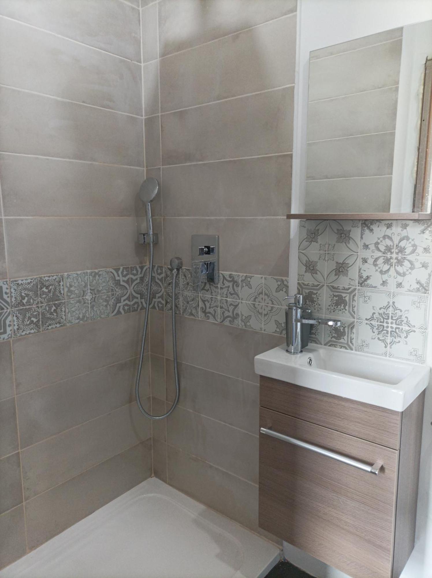 Myron's Apartment Атина Стая снимка